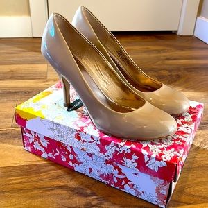 Chinese Laundry New Love Pumps - Nude